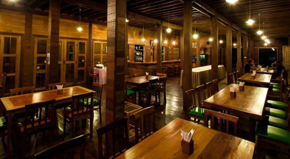 Riverhouse-The Teak House Mae Sariang Bagian luar foto