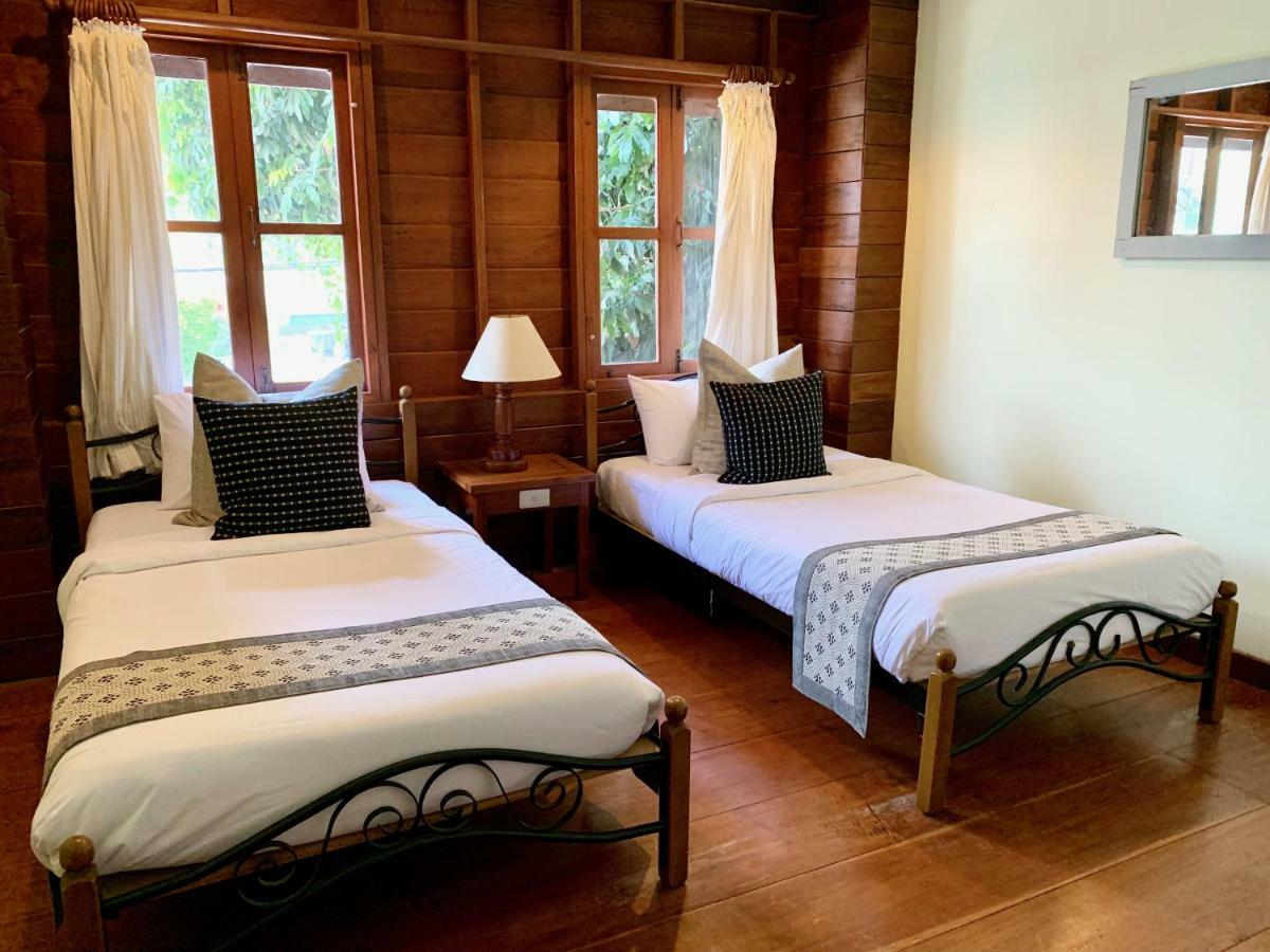 Riverhouse-The Teak House Mae Sariang Bagian luar foto