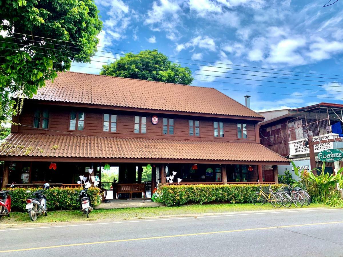Riverhouse-The Teak House Mae Sariang Bagian luar foto